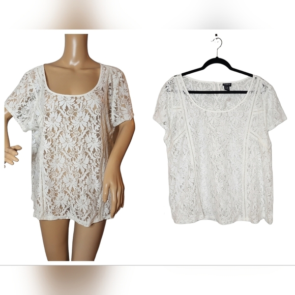 NWOT Torrid white stretch lace sheer short sleeve. Plus Size 0. (Large) - Picture 1 of 15